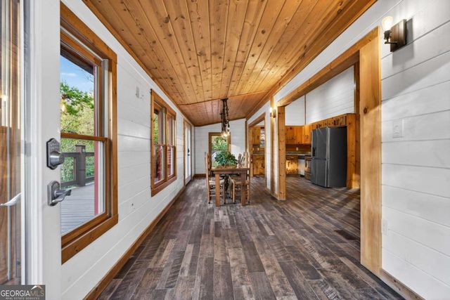 19 The Forest Road 35, Blue Ridge, GA 30513