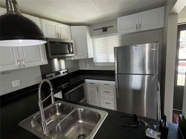 39132 COUNTY ROAD 54 2088, Zephyrhills, FL 33542