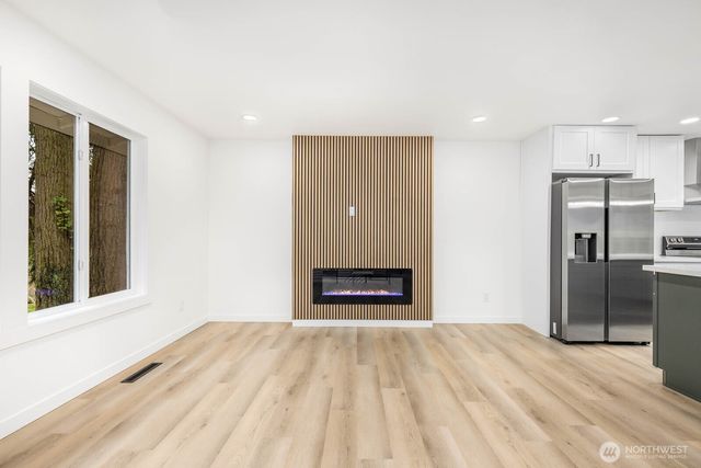 4418 60th Ave W, University Place, WA 98466