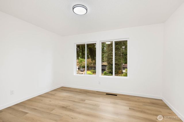 4418 60th Ave W, University Place, WA 98466