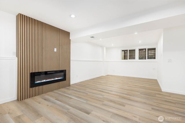 4418 60th Ave W, University Place, WA 98466