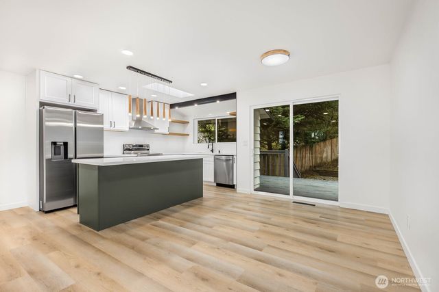 4418 60th Ave W, University Place, WA 98466