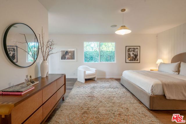 3917 Beethoven Street, Los Angeles, CA 90066