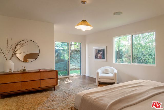 3917 Beethoven Street, Los Angeles, CA 90066