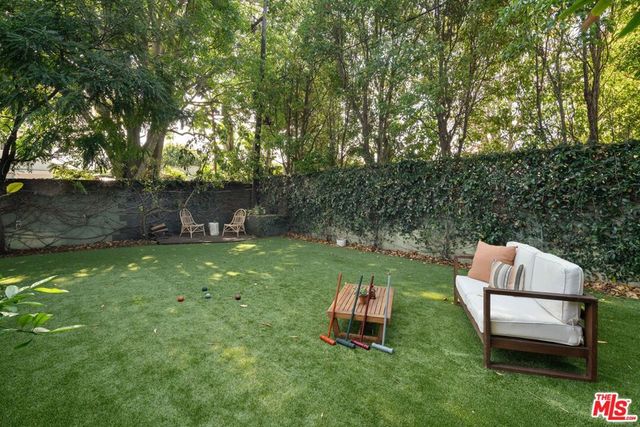 3917 Beethoven Street, Los Angeles, CA 90066