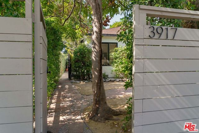 3917 Beethoven Street, Los Angeles, CA 90066