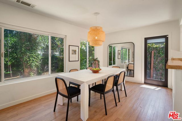 3917 Beethoven Street, Los Angeles, CA 90066