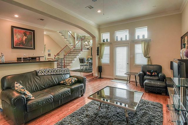 1137 W 24th Street A, Houston, TX 77008