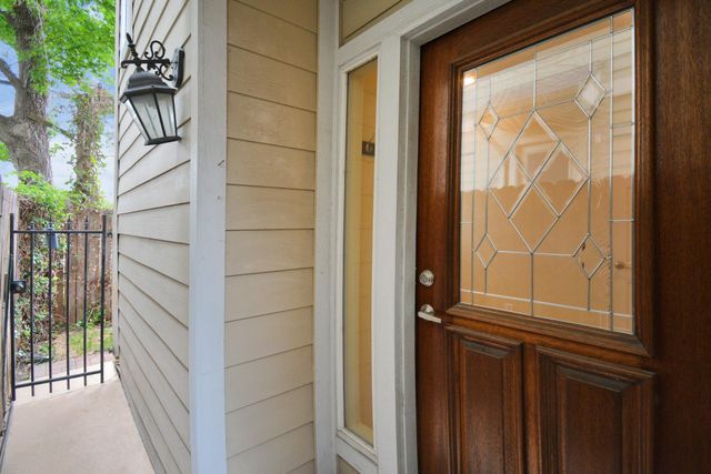 1137 W 24th Street A, Houston, TX 77008