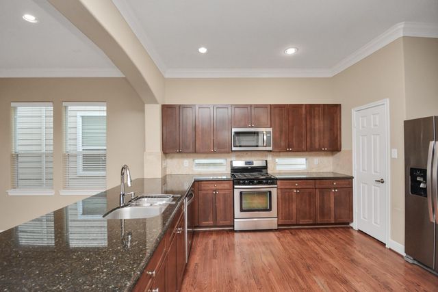 1137 W 24th Street A, Houston, TX 77008