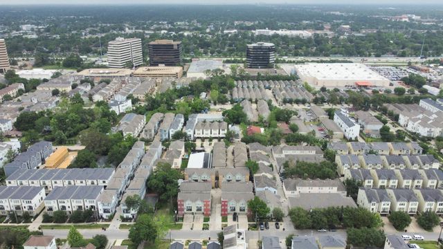 1137 W 24th Street A, Houston, TX 77008