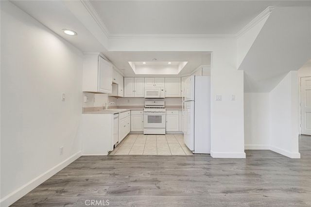 346 W Wilson 7, Glendale, CA 91203