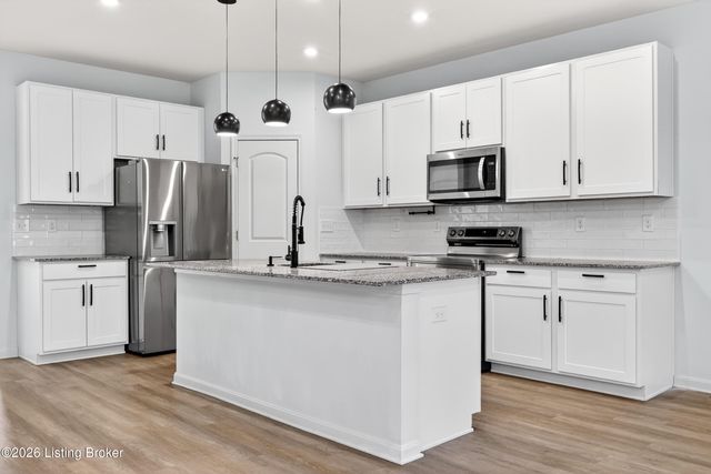 4395 Coppice Trail, Louisville, KY 40229
