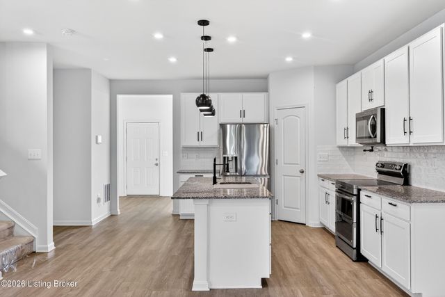 4395 Coppice Trail, Louisville, KY 40229