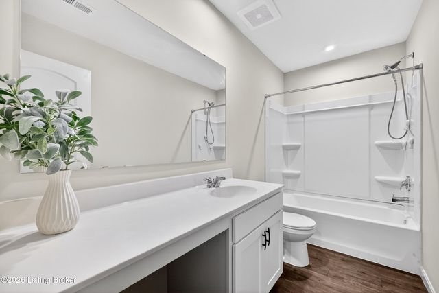 4395 Coppice Trail, Louisville, KY 40229