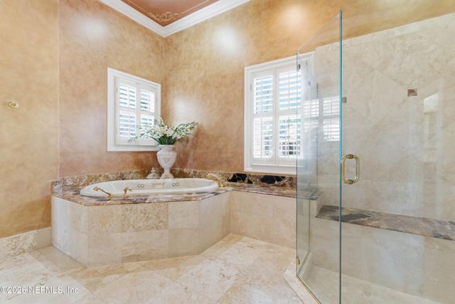 1049 SHIPWATCH Drive E, Jacksonville, FL 32225