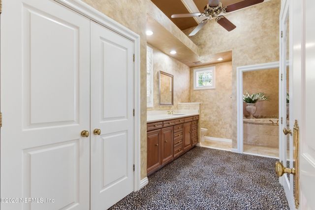 1049 SHIPWATCH Drive E, Jacksonville, FL 32225