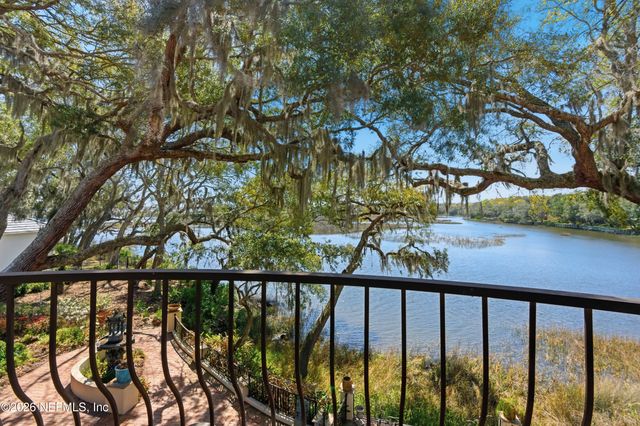 1049 SHIPWATCH Drive E, Jacksonville, FL 32225