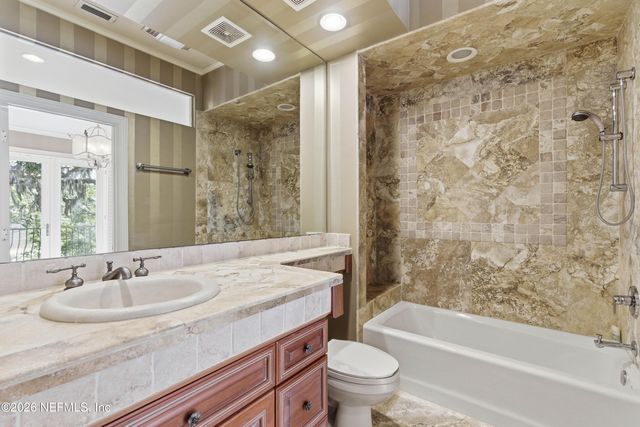 1049 SHIPWATCH Drive E, Jacksonville, FL 32225