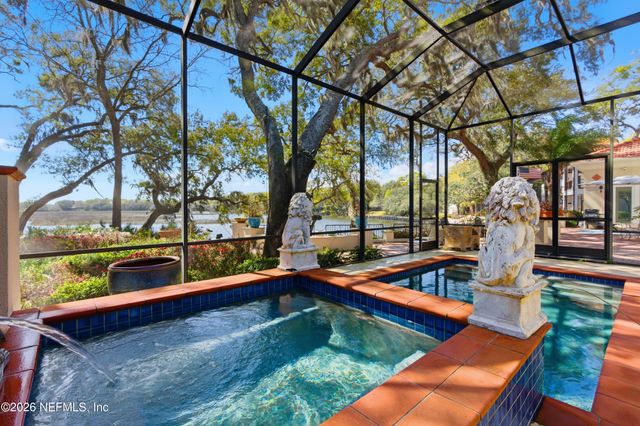 1049 SHIPWATCH Drive E, Jacksonville, FL 32225