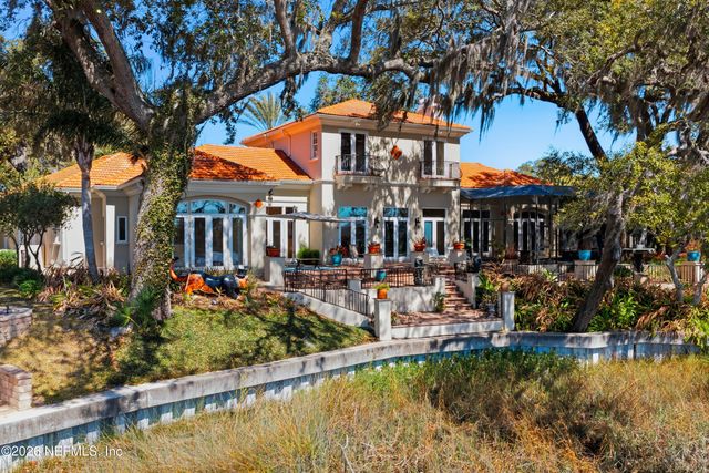 1049 SHIPWATCH Drive E, Jacksonville, FL 32225