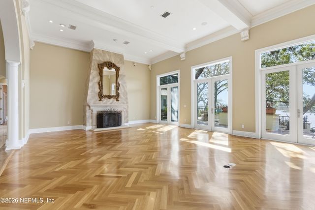 1049 SHIPWATCH Drive E, Jacksonville, FL 32225