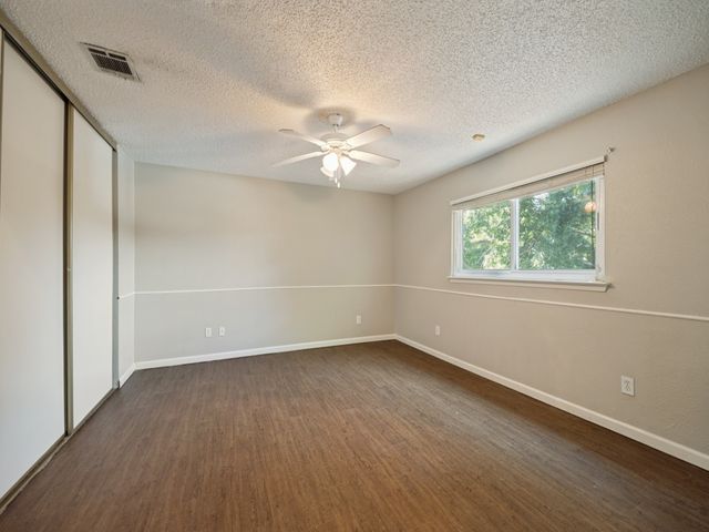 1142 Sicily Drive, Garland, TX 75040
