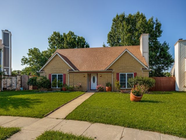 1142 Sicily Drive, Garland, TX 75040