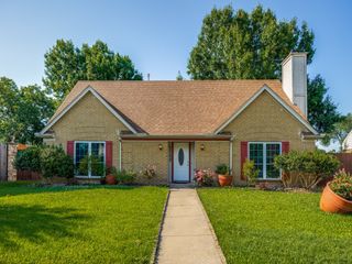 1142 Sicily Drive, Garland, TX 75040