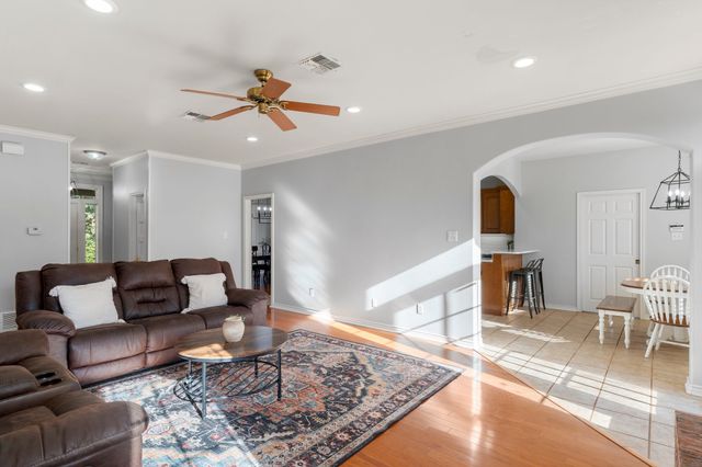 6335 County Road 3602, Bullard, TX 75757