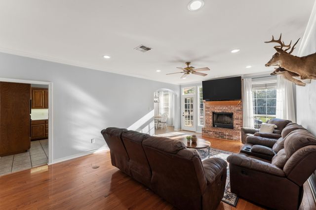 6335 County Road 3602, Bullard, TX 75757