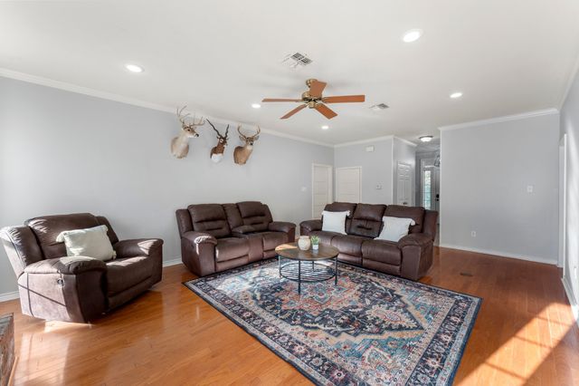 6335 County Road 3602, Bullard, TX 75757