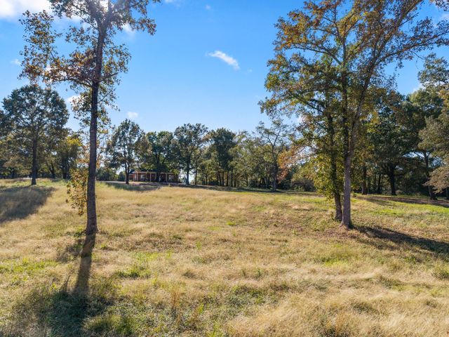 6335 County Road 3602, Bullard, TX 75757