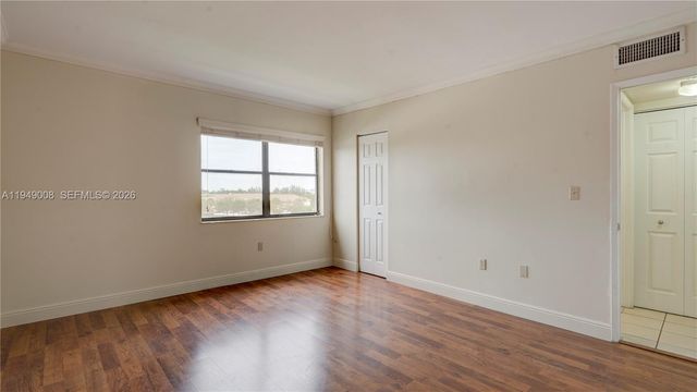 10155 NW 9th St Cir 4-401, Miami, FL 33172