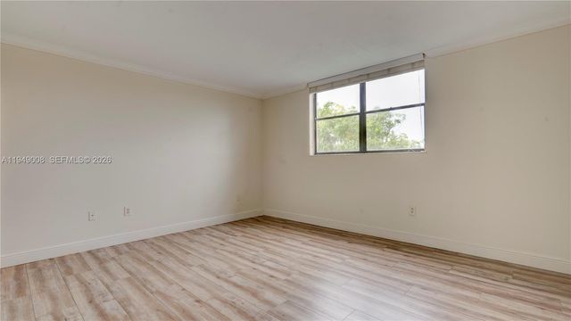 10155 NW 9th St Cir 4-401, Miami, FL 33172