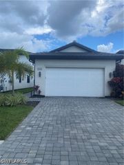 14866 Loggerhead DR, Naples, FL 34120