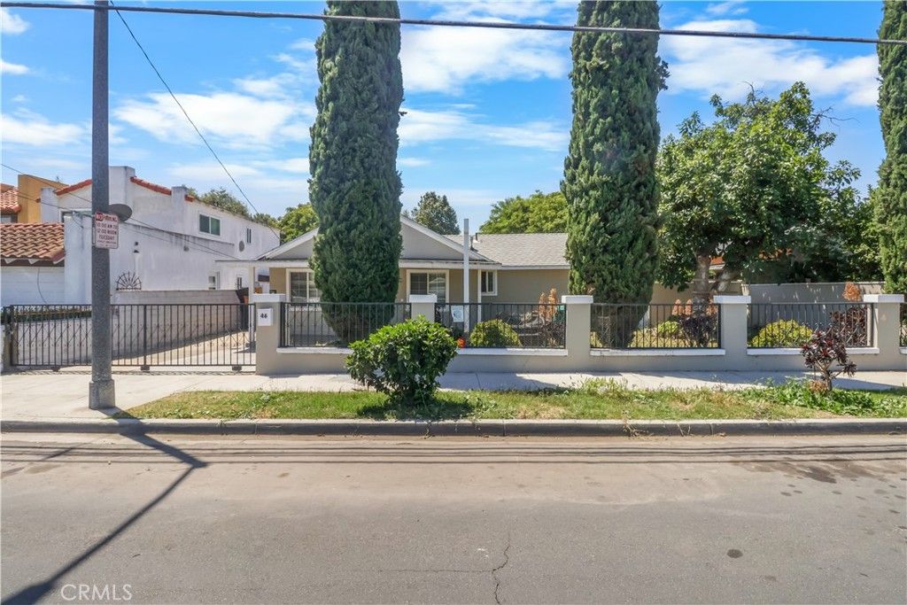 46 W Pleasant, Long Beach, CA 90805
