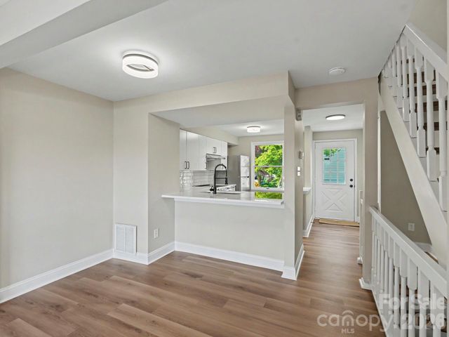 7321 Pebblestone Drive B, Charlotte, NC 28212