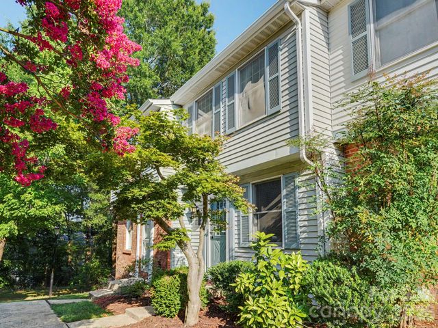 7321 Pebblestone Drive B, Charlotte, NC 28212