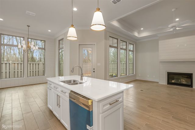 462 Stacey Lane, Bossier City, LA 71111