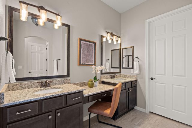 9243 DEL WEBB Lane NW, Albuquerque, NM 87120