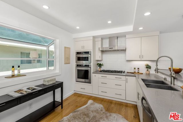 4754 La Villa Marina Unit D, Los Angeles, CA 90292