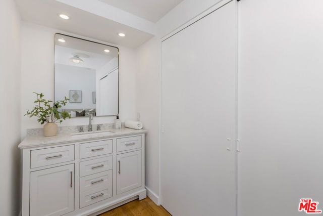 4754 La Villa Marina Unit D, Los Angeles, CA 90292