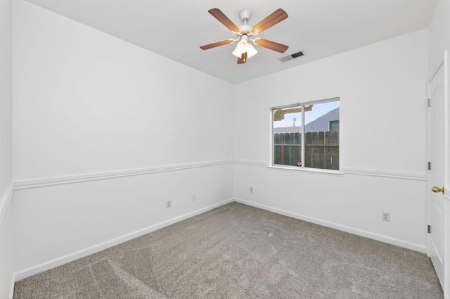 2839 E Brandywine, Fresno, CA 93720