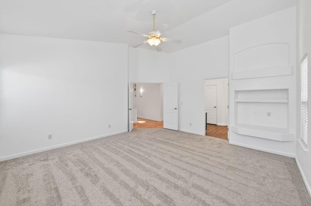 2839 E Brandywine, Fresno, CA 93720