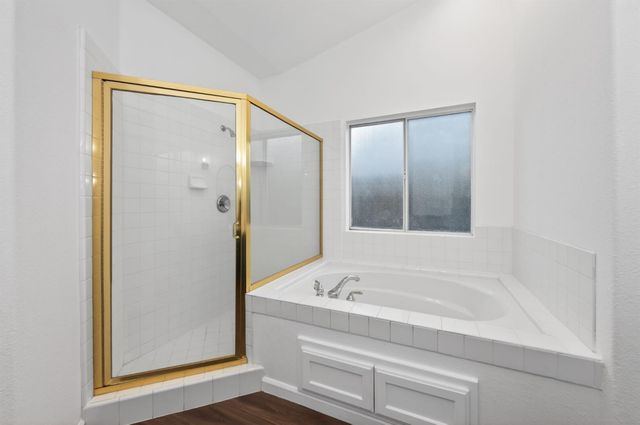 2839 E Brandywine, Fresno, CA 93720