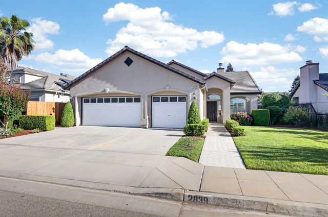 2839 E Brandywine, Fresno, CA 93720