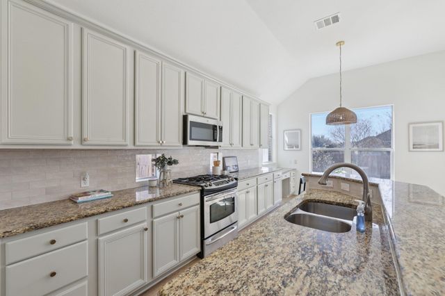 146 Dry Creek RD, Austin, TX 78737