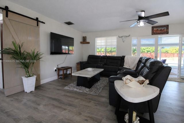 27420 SW 165th Ave, Homestead, FL 33031