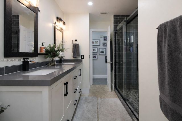 27420 SW 165th Ave, Homestead, FL 33031